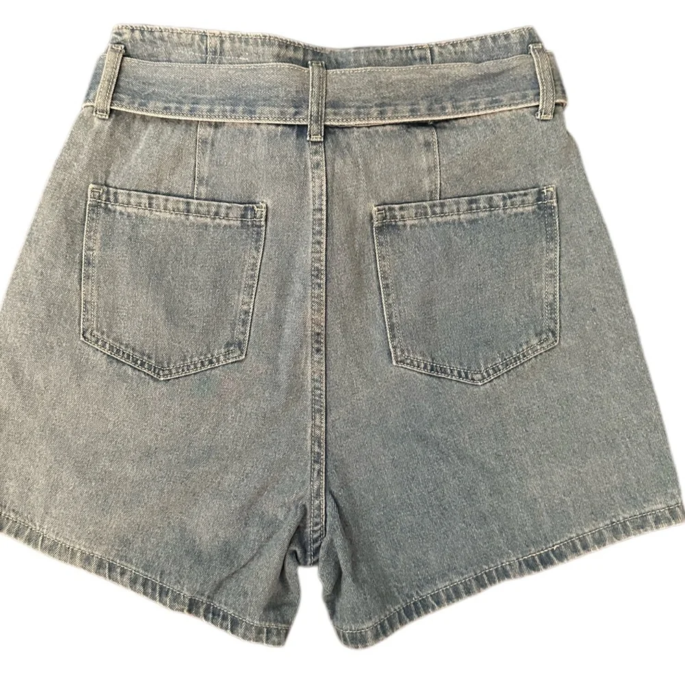 NWT! Wishlist High-Waisted Denim Shorts - Picture 9 of 14